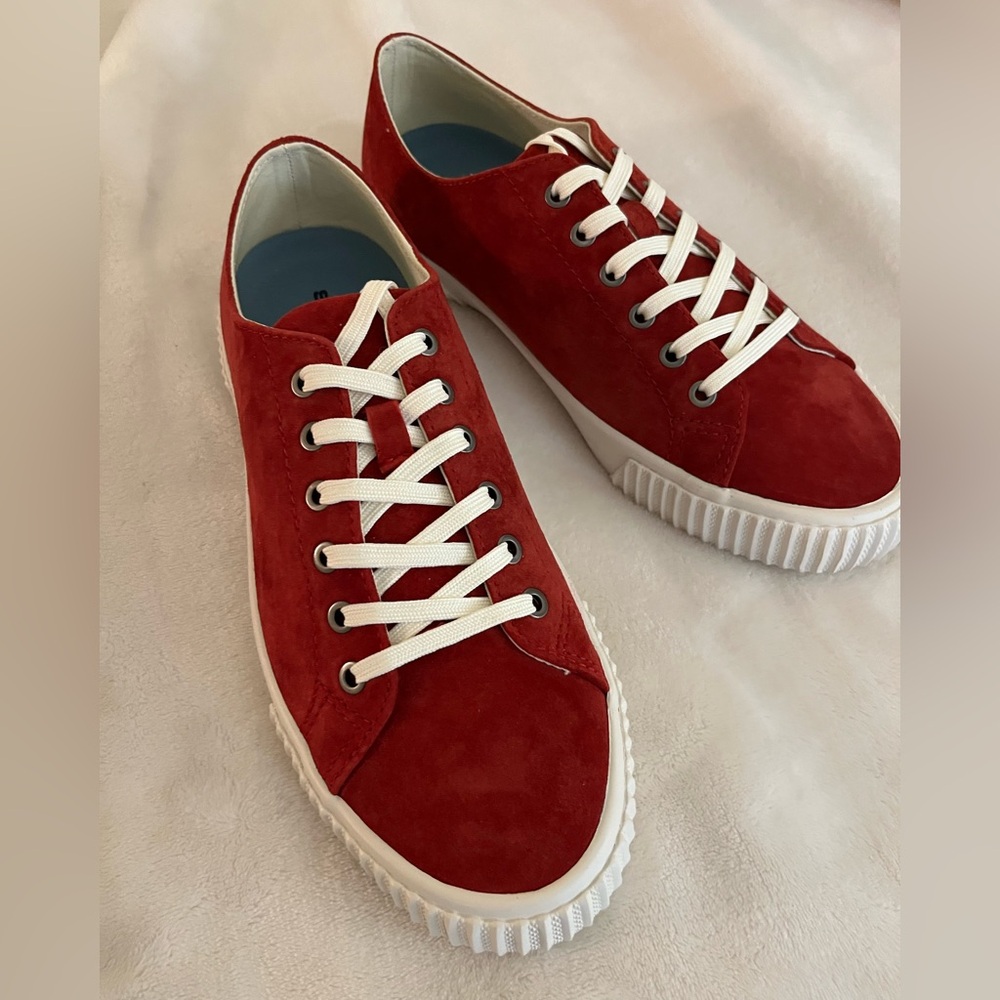 SeaVees Red Suede Women’s Sneakers Size 8.5